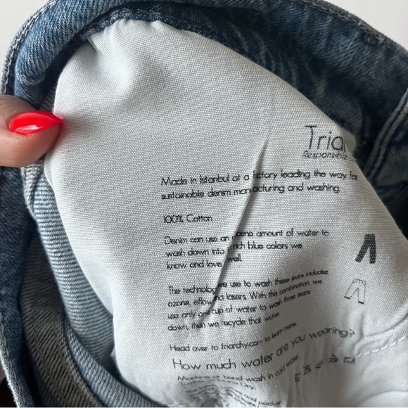 Triarchy Ms. Triarchy Lightweight Destroyed Light Indigo Jeans 28" - Picture 7 of 7